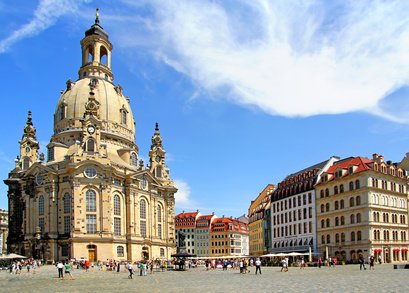 Heizung Dresden Frauenkirche im Hintergrund
