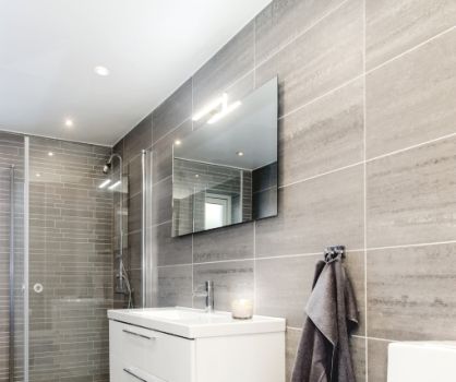 Spiegel als Infrarot Wandheizung im Badezimmer